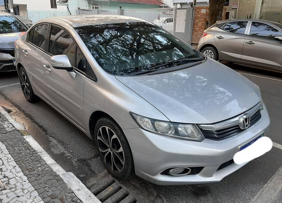 HONDA CIVIC 2.0 LXR 16V FLEX 4P AUTOMÁTICO HONDA CIVIC 2.0 LXR 16V FLEX 4P AUTOMÁTICO